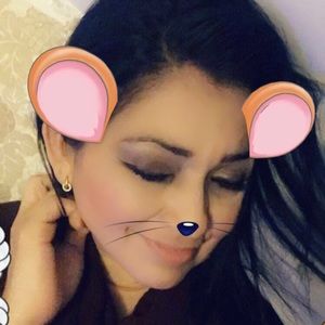 Meet your Posher, Mayra